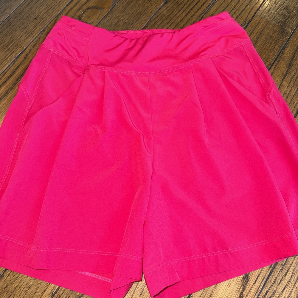 Halara Women's Extra Small XS Pink Pleated Shorts 5" NWOT Pockets Stretch